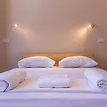 Markos Luxury 3*