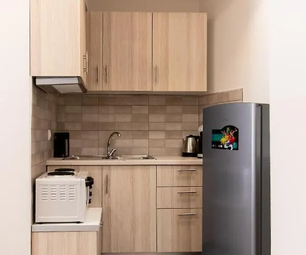 בית הארחה Markos Luxury Koróni